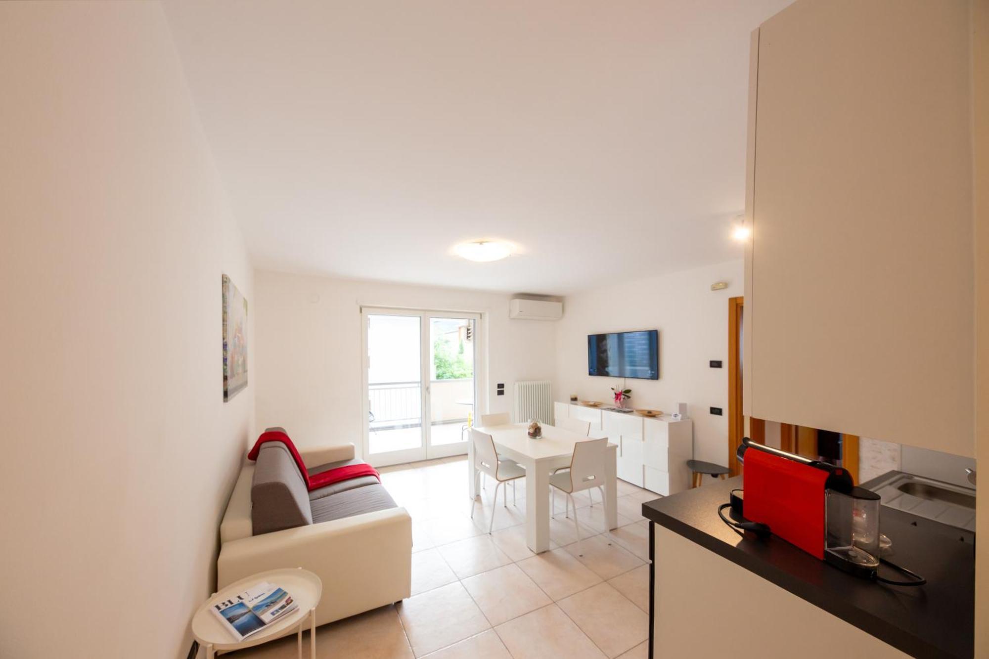 Sun & Fun Apartment - Morena Riva del Garda Exterior photo