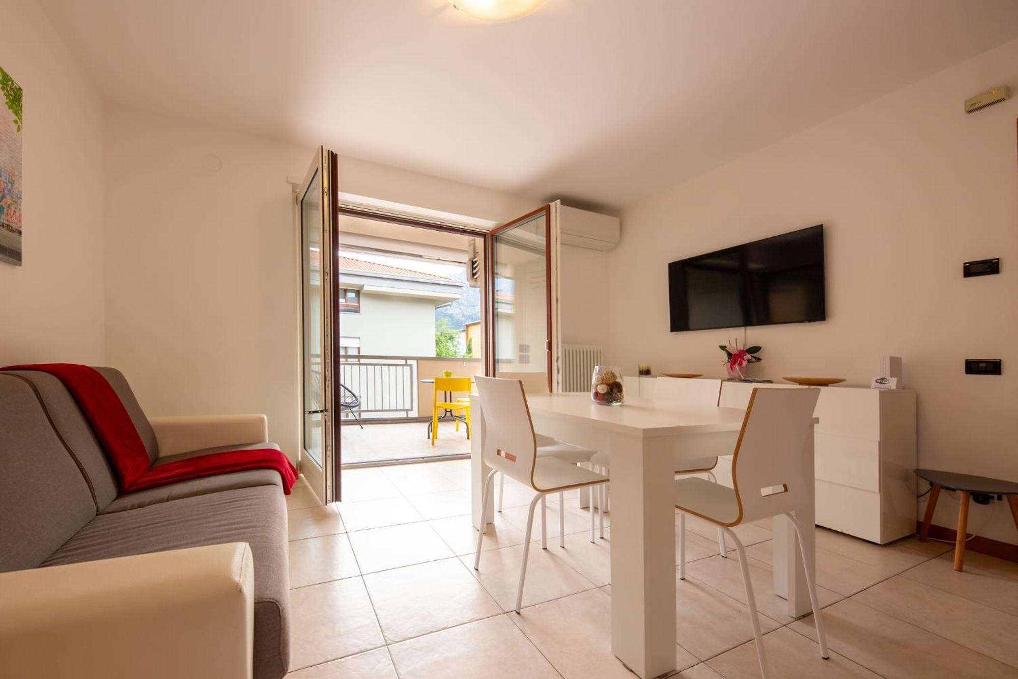 Sun & Fun Apartment - Morena Riva del Garda Exterior photo